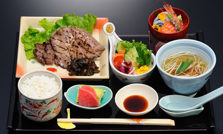 厚切り牛たん膳