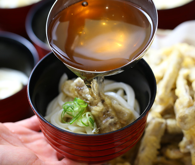 ごぼう天うどんの画像