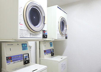 3F コインランドリー