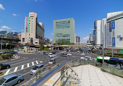 JR「三ノ宮駅」より徒歩約5分の好アクセス!