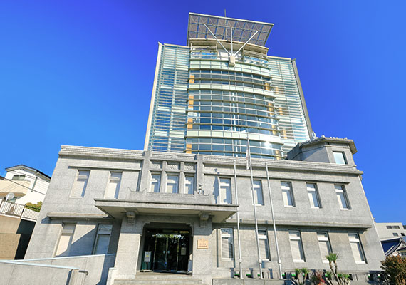 海上自衛隊佐世保史料館（セイルタワー）